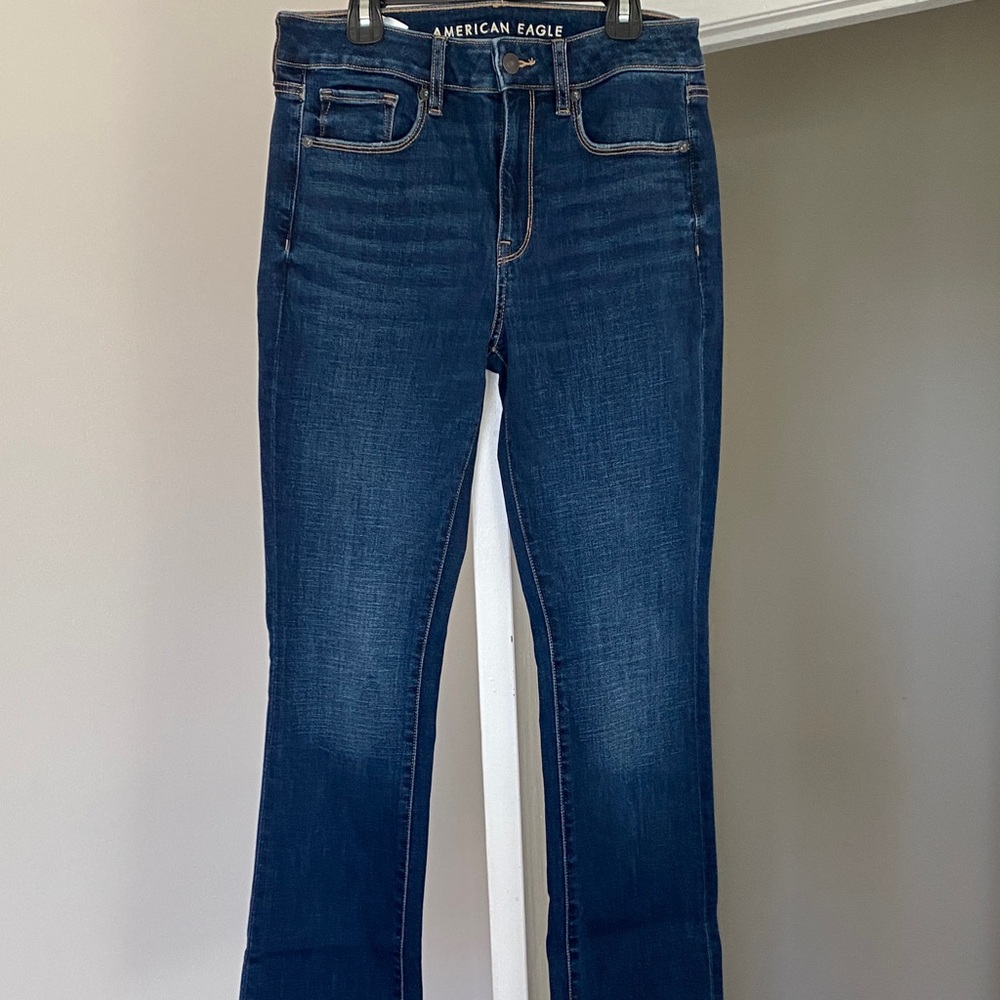 New without tags American Eagle Women's Dark Blue Skinny Flare Stretch Jeans